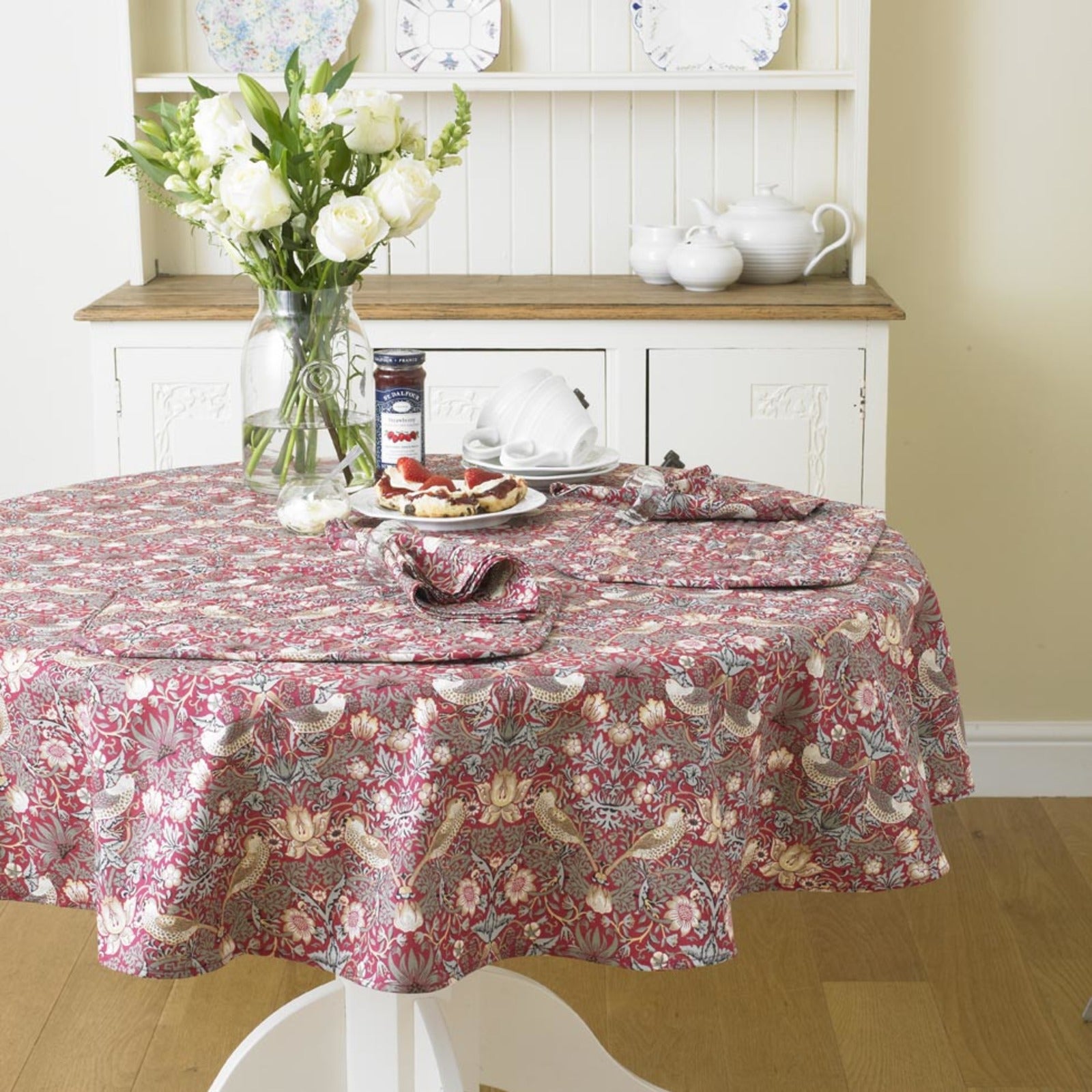 William Morris Red strawberry thief tablecloth round